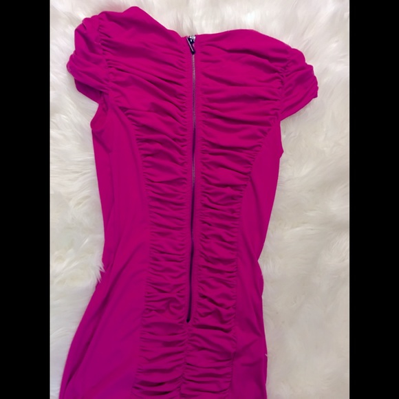 Fuchsia ruched bodycon dress - Picture 3 of 3